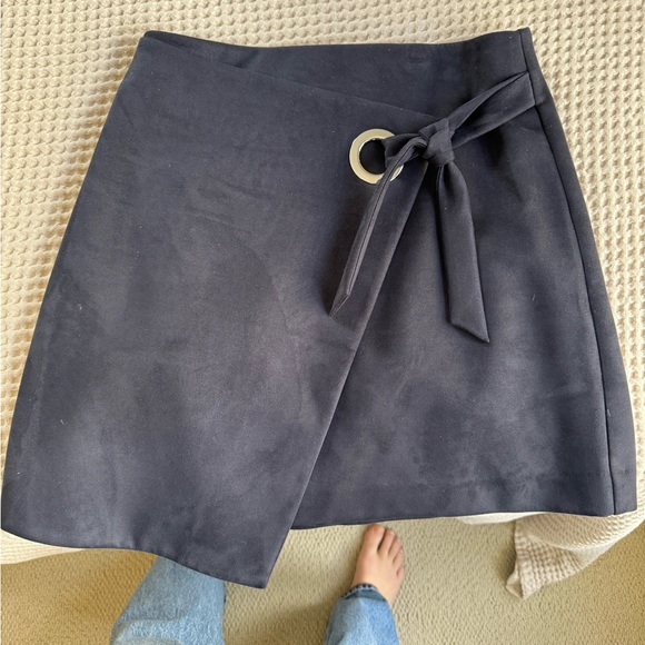 Loft navy suede wrap skirt - Picture 3 of 4